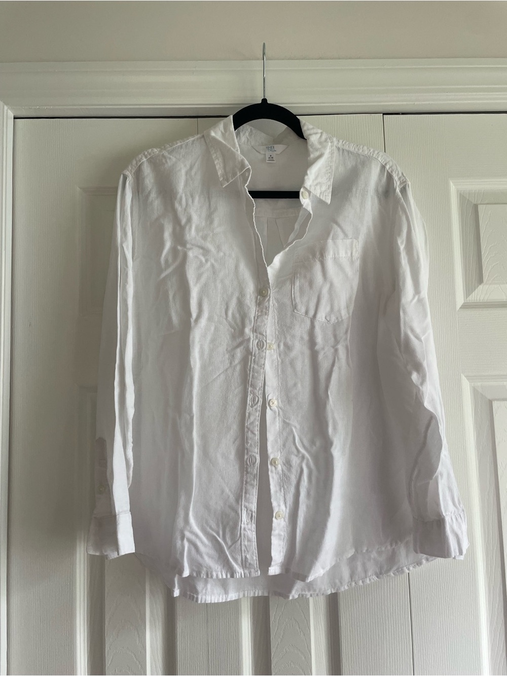 Time and Tru White Button Down Shirt